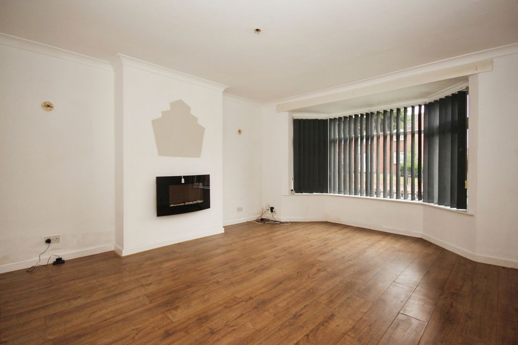 Property photo 2 of 16 Photo