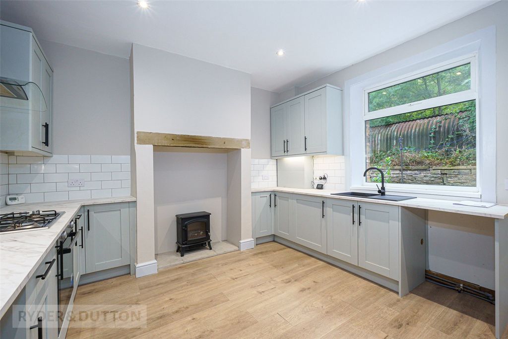 Property photo 2 of 18 Kitchen Diner