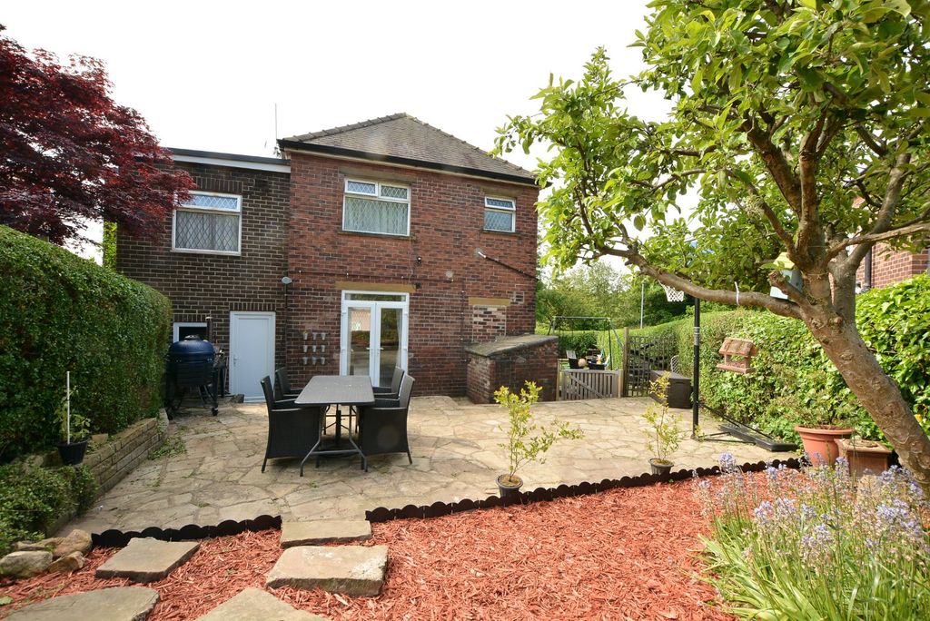 Property photo 1 of 18 Rear Garden
