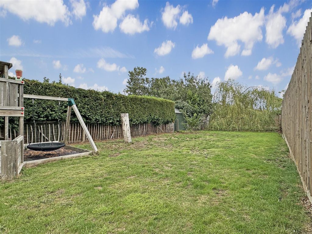 Property photo 3 of 20 Garden 890