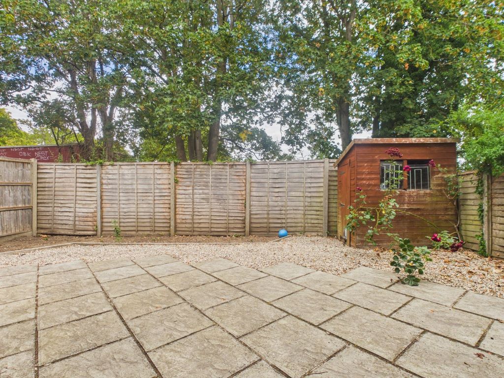 Property photo 3 of 13 Garden