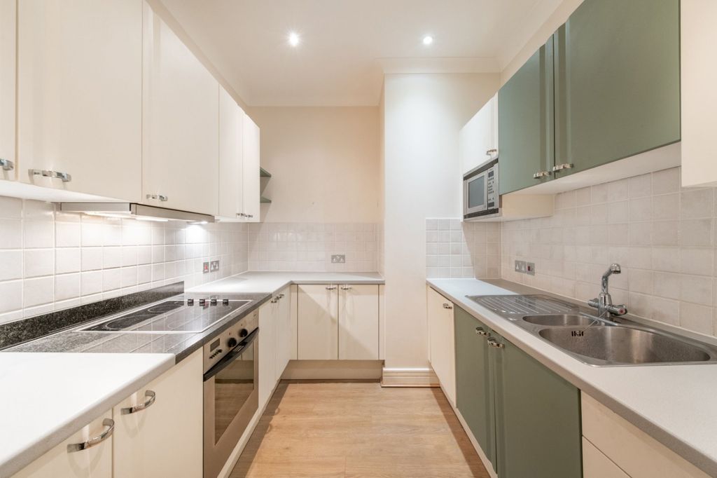 Property photo 2 of 3