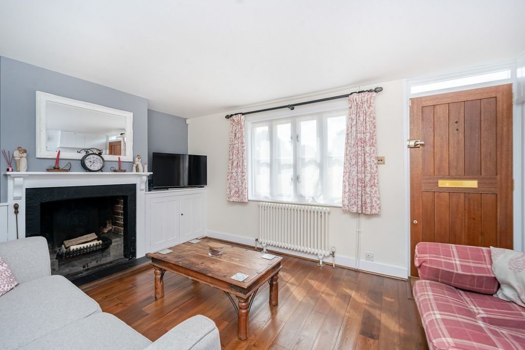 Property photo 2 of 29