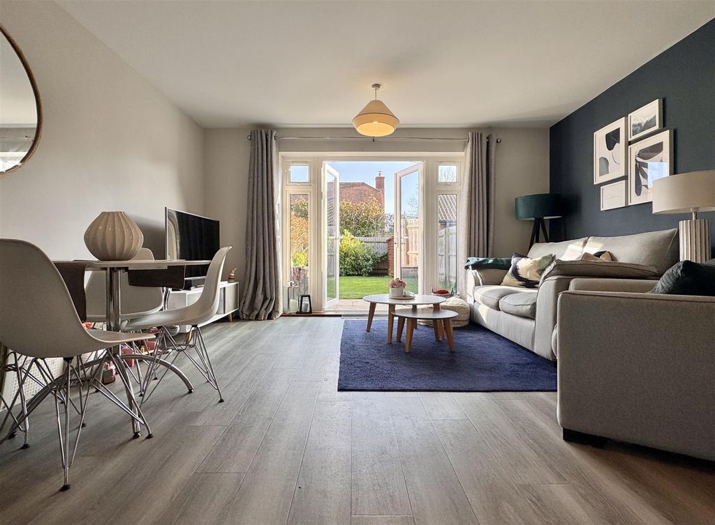 Property photo 2 of 17 Tempimageepbw7B.Jpg