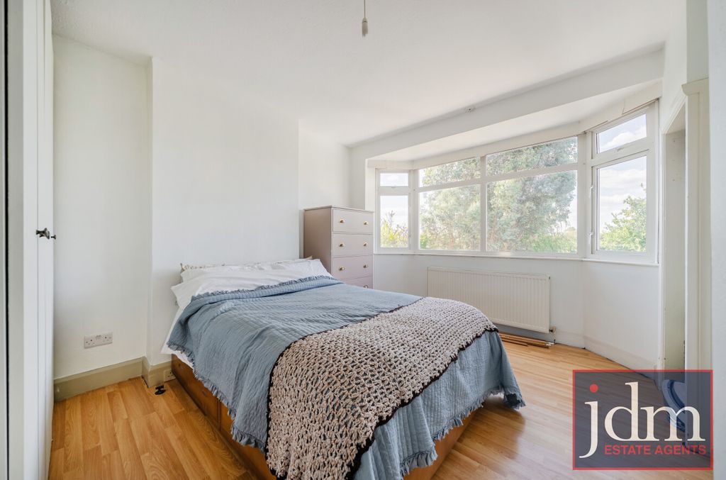 Property photo 3 of 10 5Cecd8F9-877d-44d...