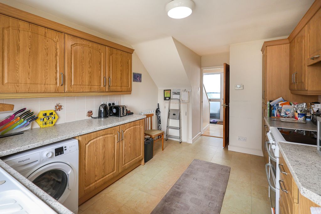 Property photo 3 of 17 Photo 2