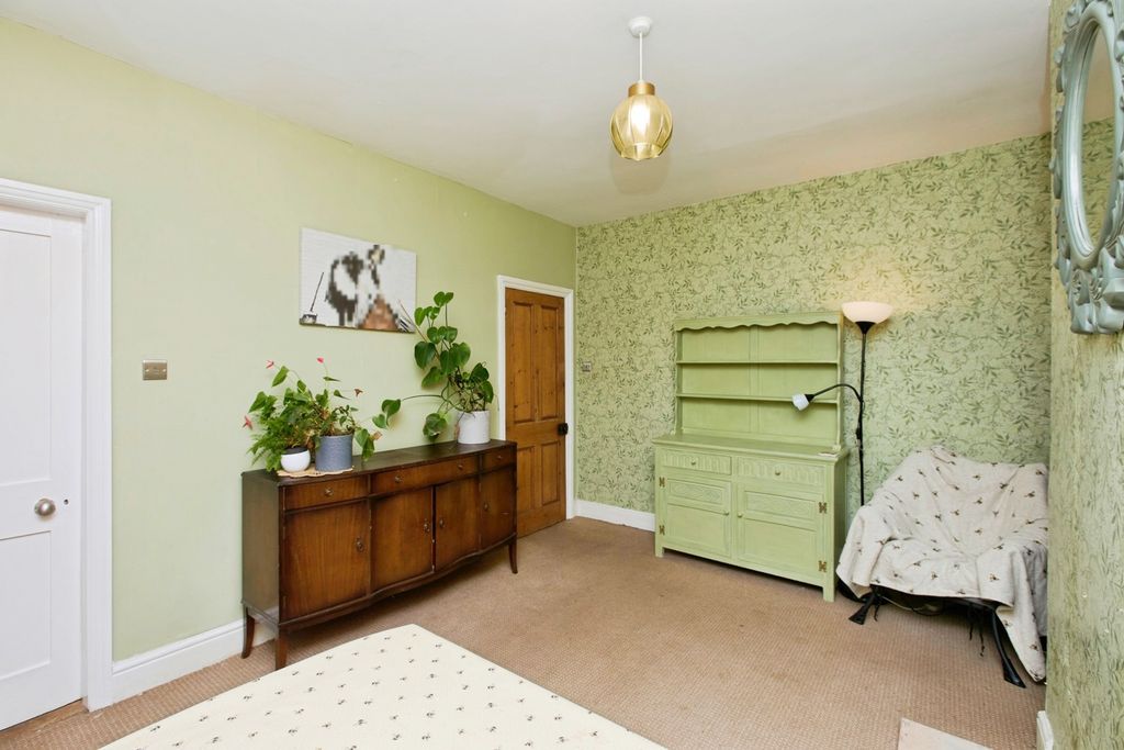 Property photo 3 of 24 Pbox-Img.Jpg
