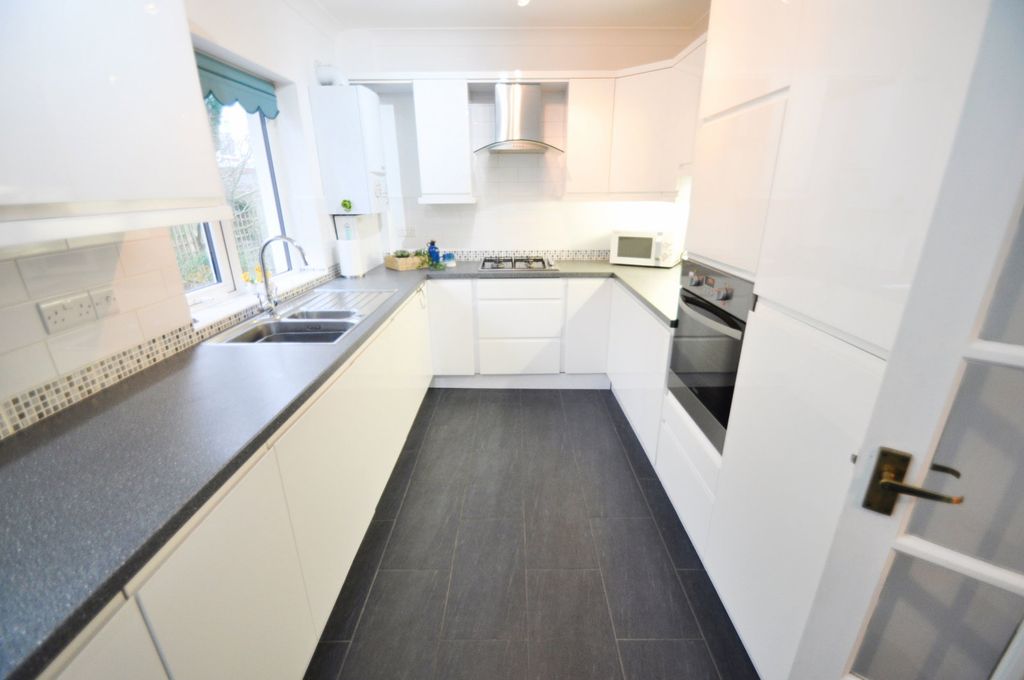 Property photo 2 of 37