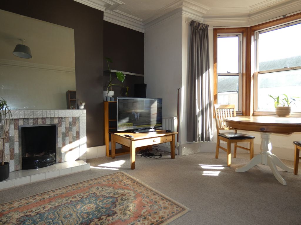 Property photo 1 of 9 Lounge A