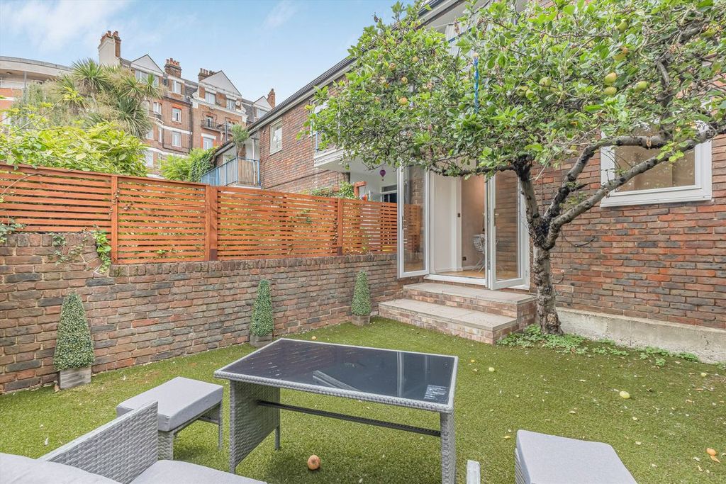 Property photo 2 of 6