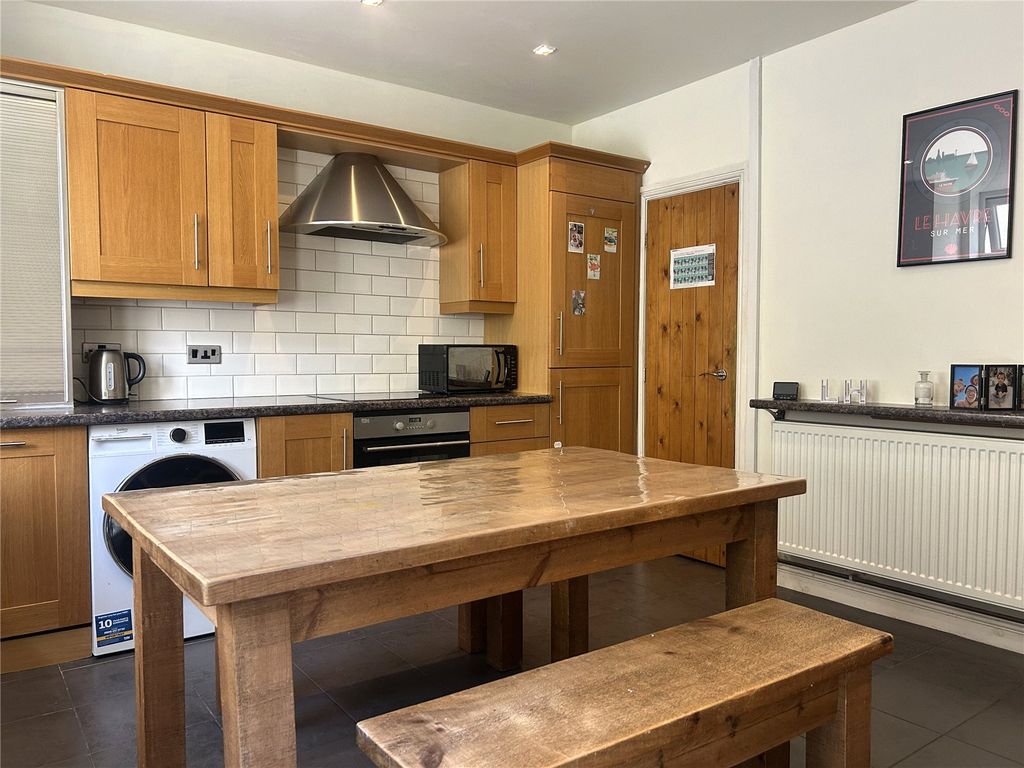 Property photo 3 of 21 Kitchen/Diner