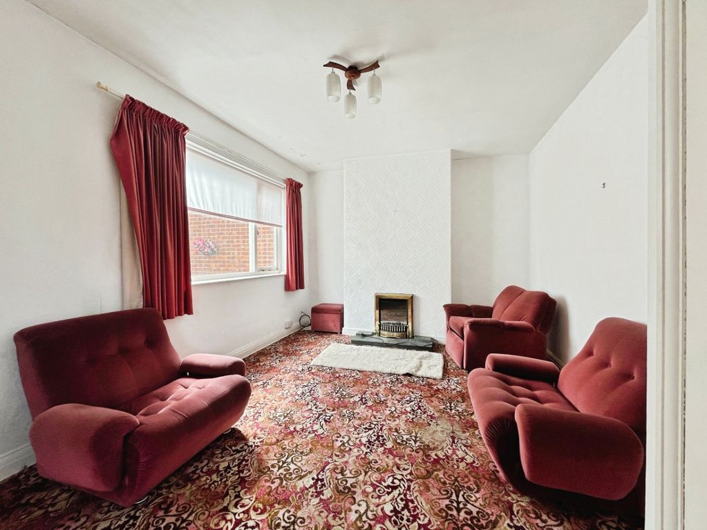 Property photo 2 of 16 4233047