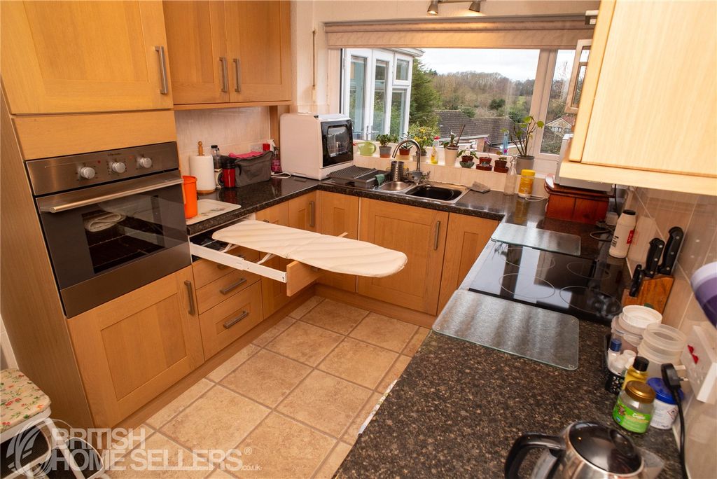Property photo 2 of 15 Picture No. 13