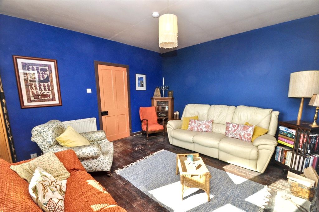 Property photo 3 of 24 Living Room