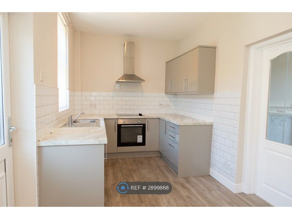 Property photo 3 of 24