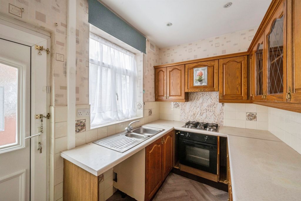 Property photo 3 of 13