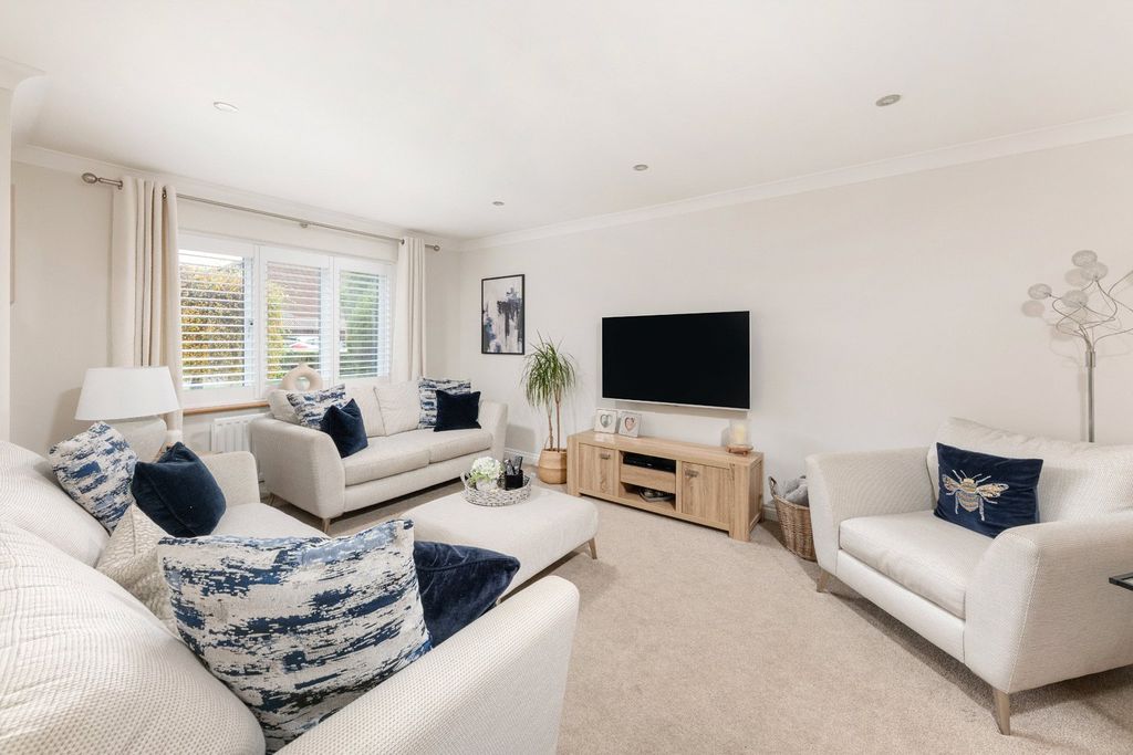 Property photo 2 of 17 Picture No. 07