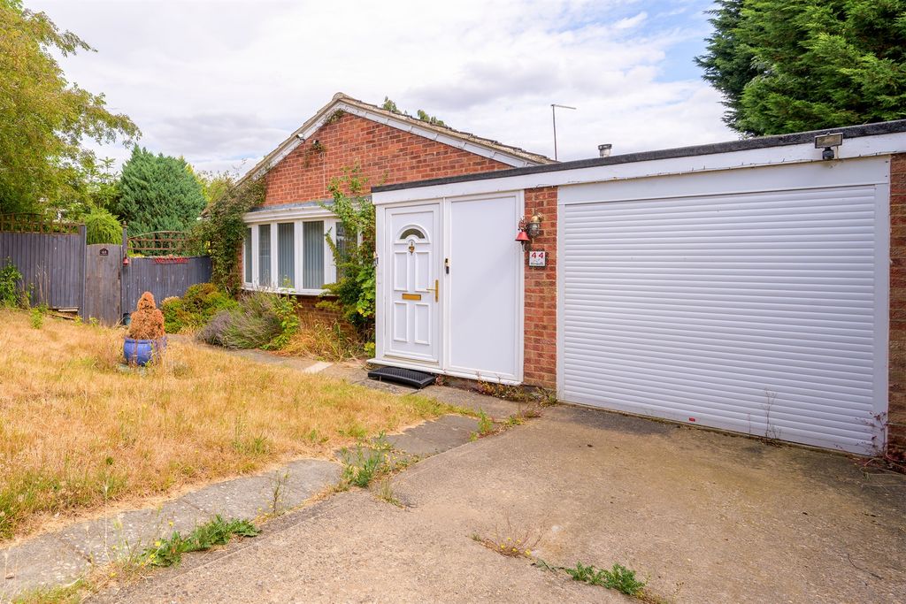 Property photo 3 of 11