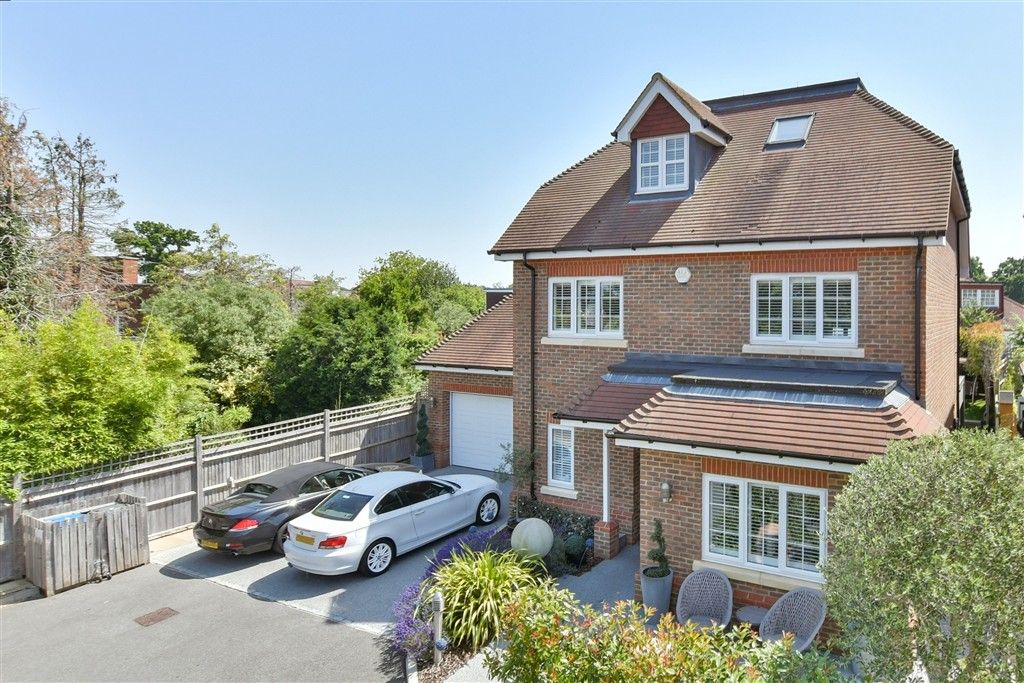 Property photo 1 of 17 External (Web)