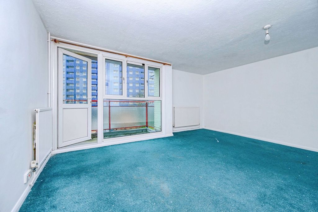 Property photo 2 of 10 Pbox-Img.Jpg