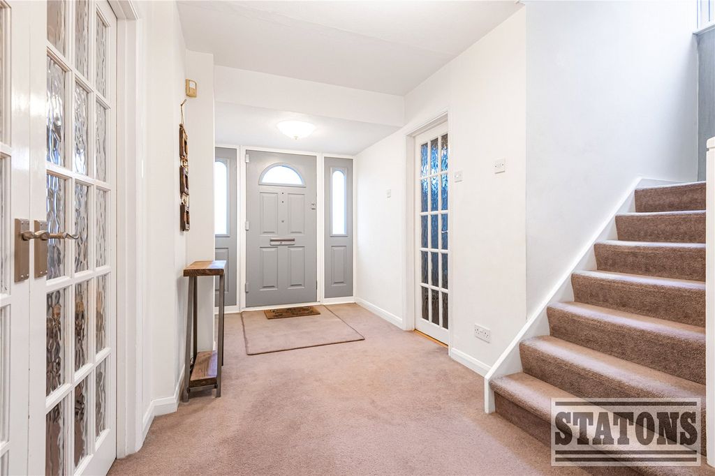 Property photo 2 of 18 Picture No. 26