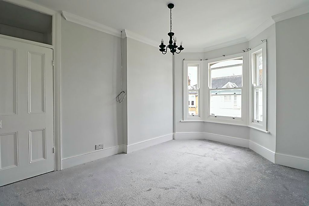 Property photo 3 of 10 Bedroom 1