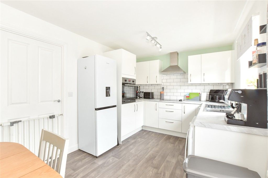 Property photo 2 of 10 Kitchen/Dining Room