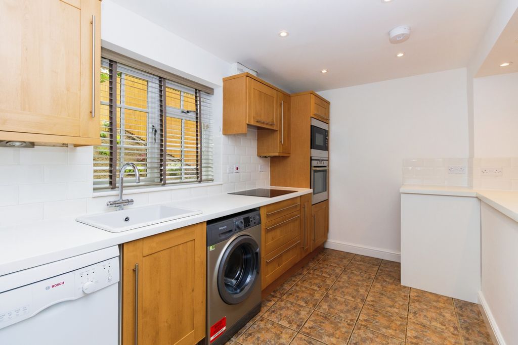 Property photo 2 of 11 1B8Cdf0d-6F35-Ed11-9