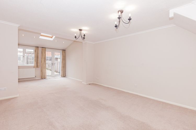 Property photo 3 of 8 149547