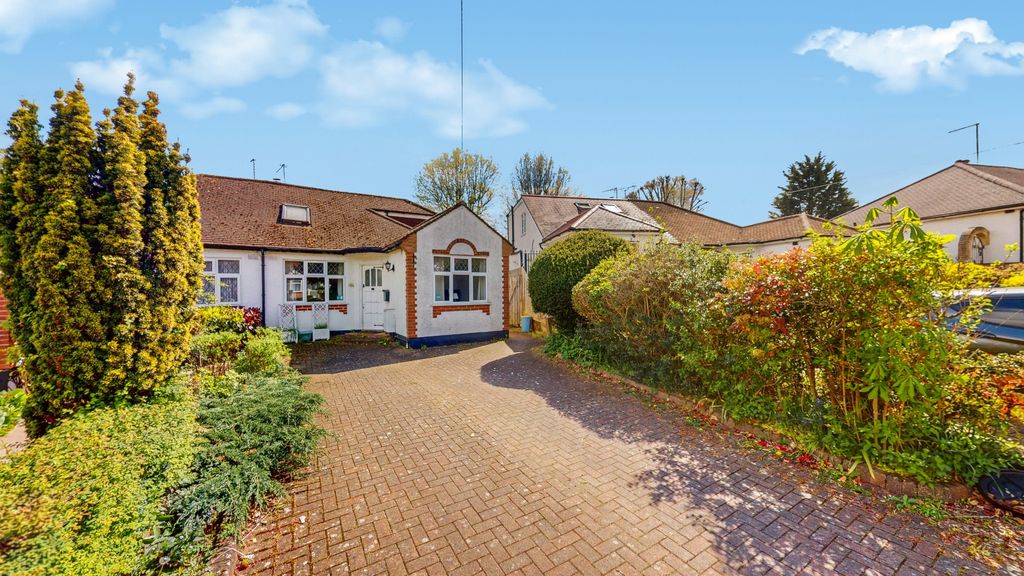 Property photo 2 of 16 4718695