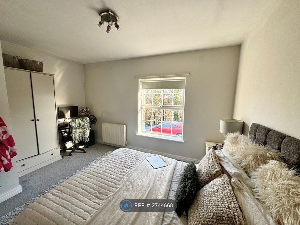 Property photo 3 of 7