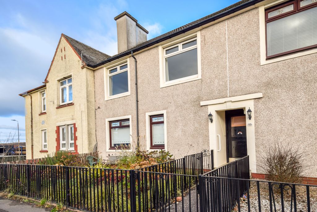 Property photo 1 of 11