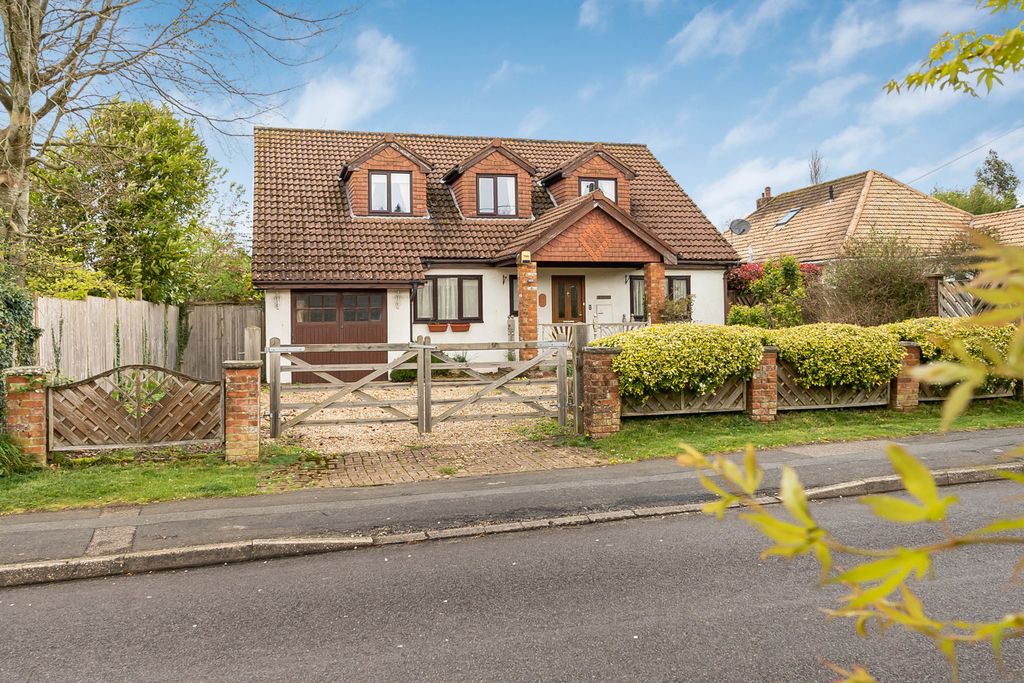 Property photo 1 of 18 11_78572