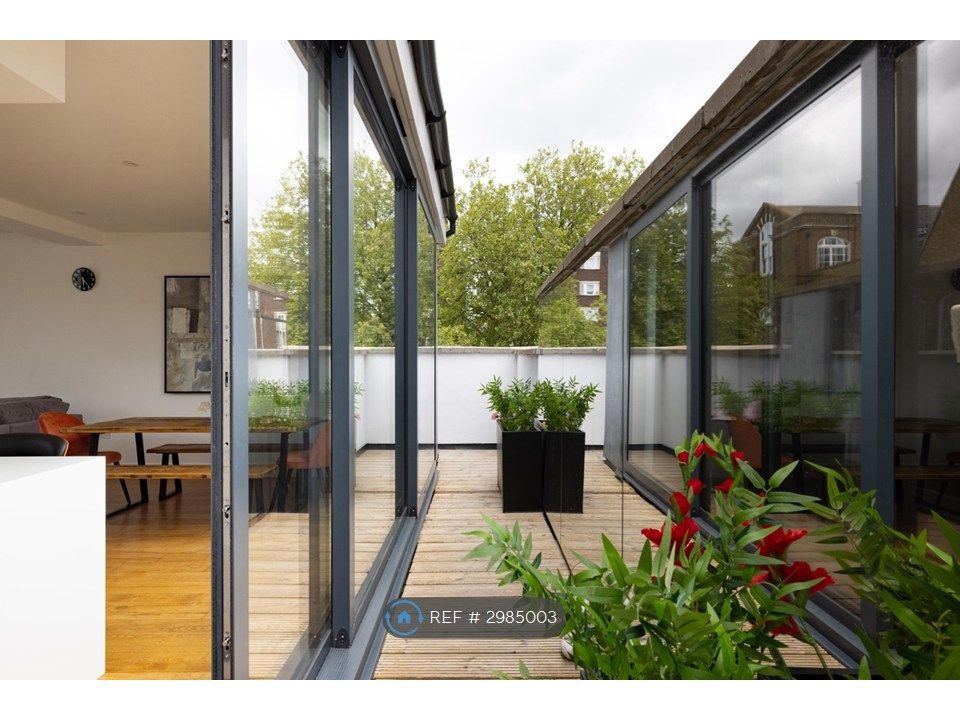 Property photo 2 of 35