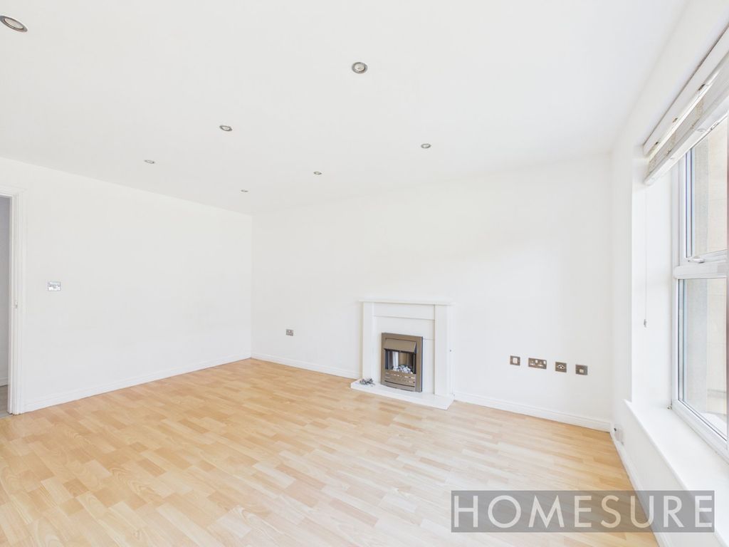 Property photo 3 of 18 Picture No. 11