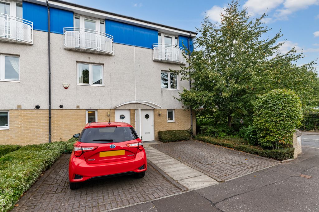 Property photo 1 of 35