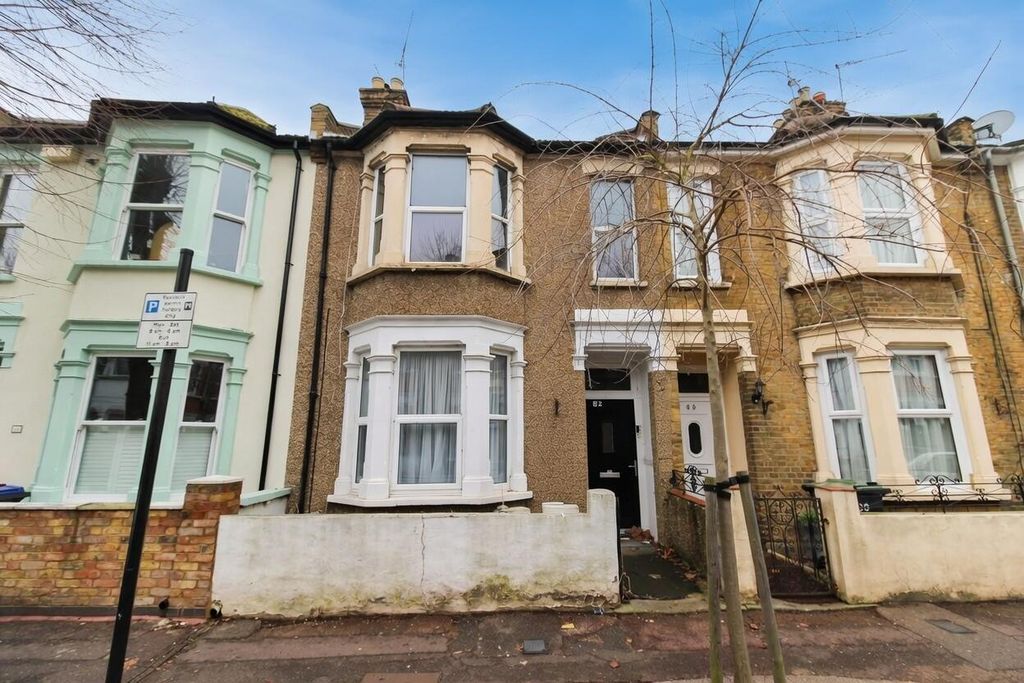 Property photo 1 of 9 Front (Exterior)