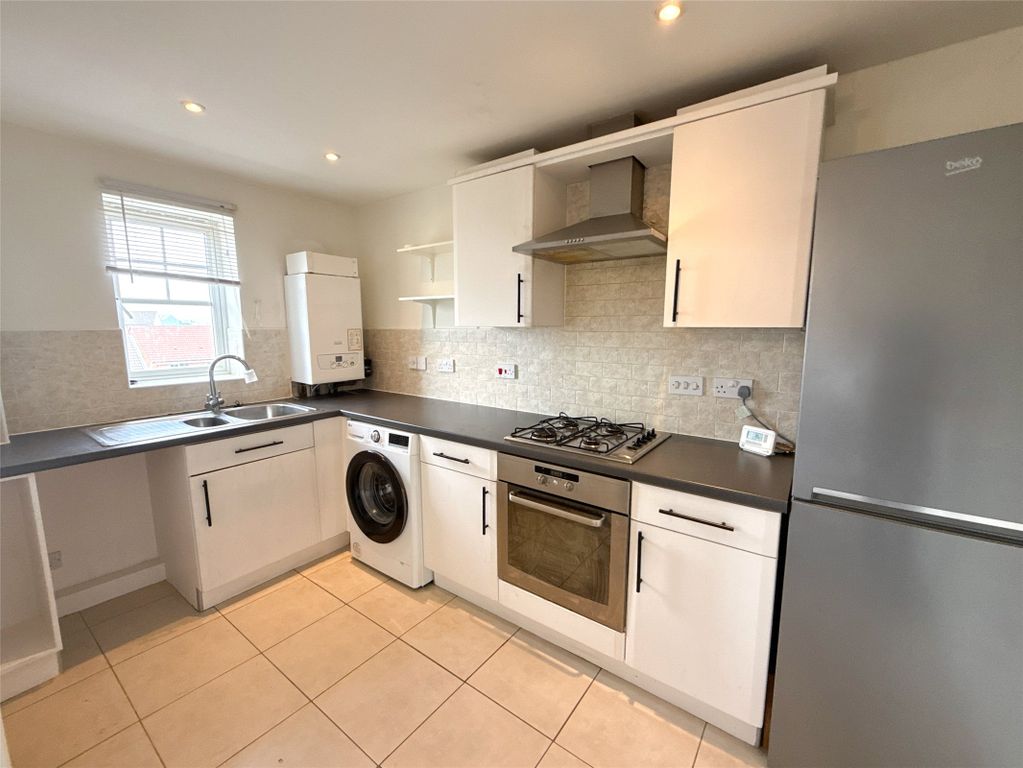 Property photo 2 of 20 Kitchen
