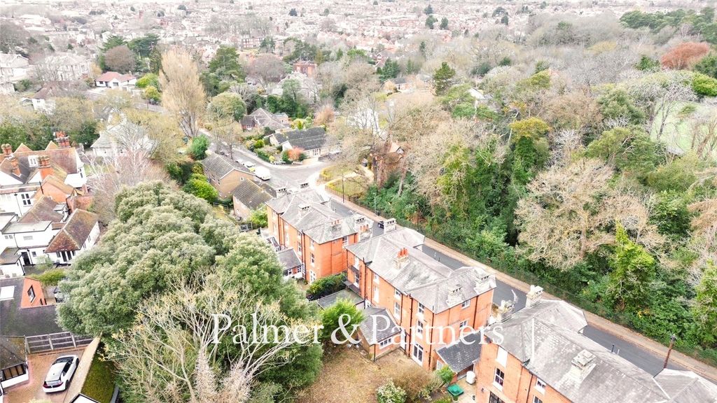 Property photo 2 of 24 Picture No. 04