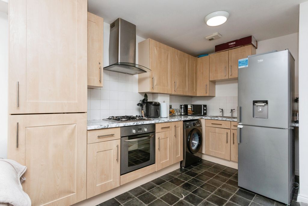 Property photo 3 of 17 Photography