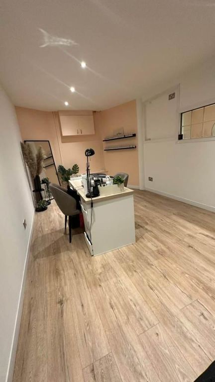 Property photo 3 of 10 Photo 3