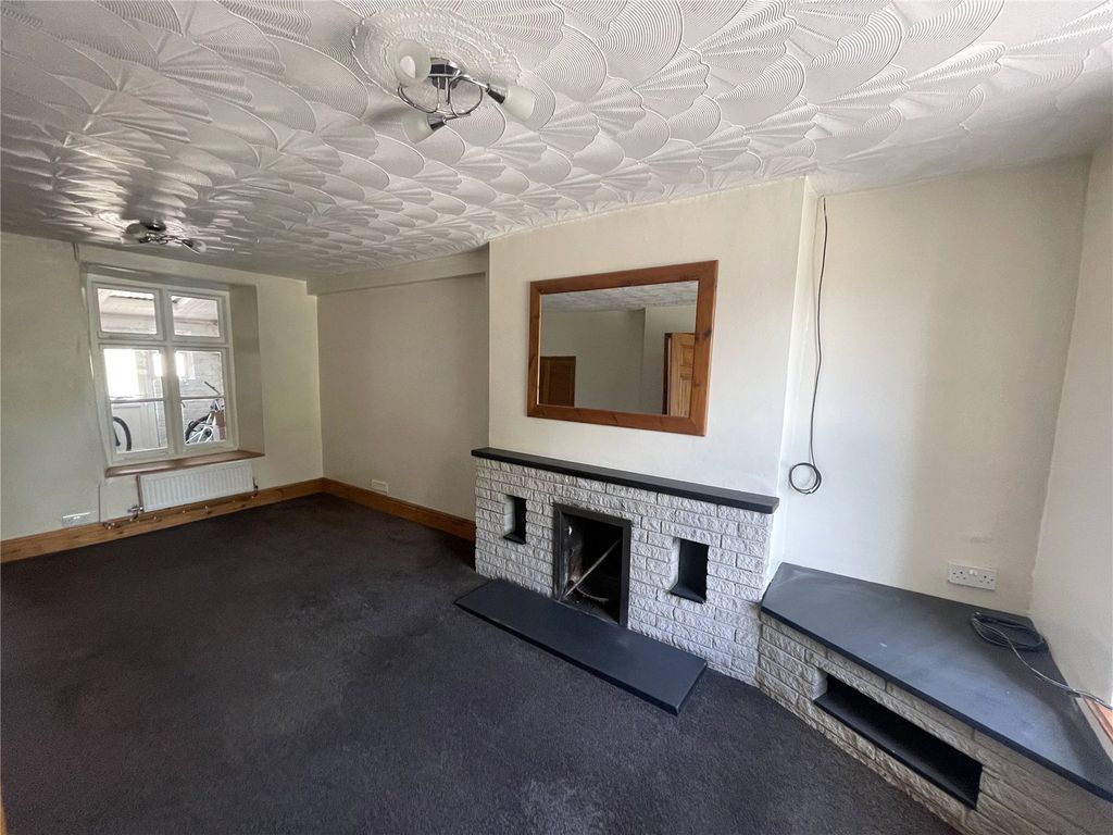 Property photo 2 of 16 Picture No. 02