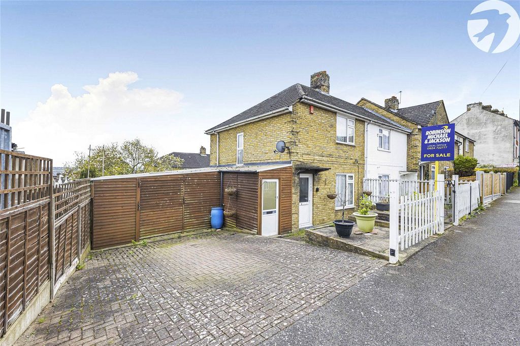 Property photo 1 of 20 Picture No. 05