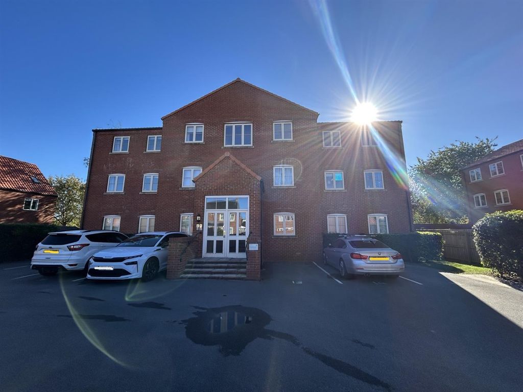 Property photo 1 of 12 521796A4-5331-46c8-B85d-6Eb46d18Dbc6.Jpg