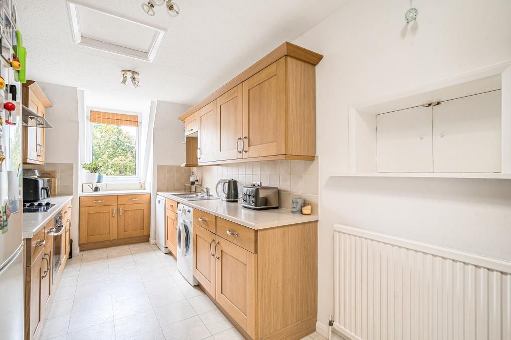 Property photo 2 of 20 Kitchen