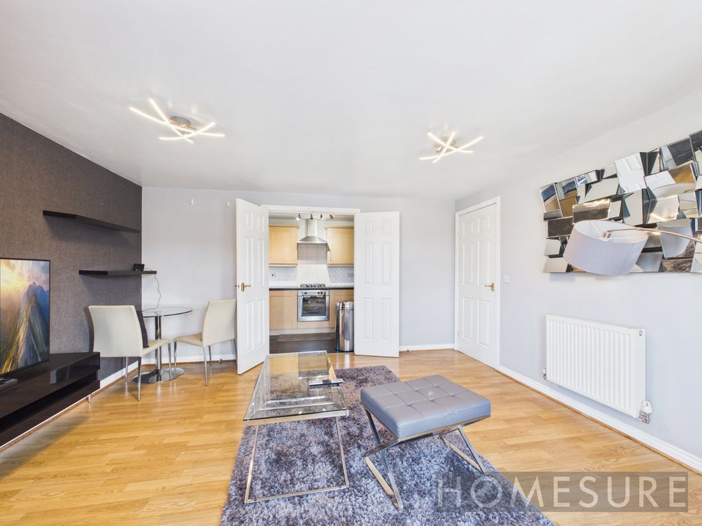 Property photo 3 of 24 Picture No. 09