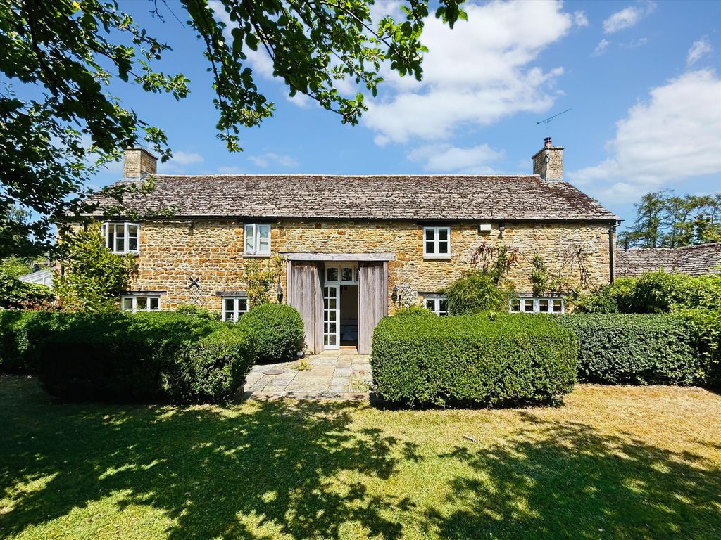 Property photo 1 of 13 Image