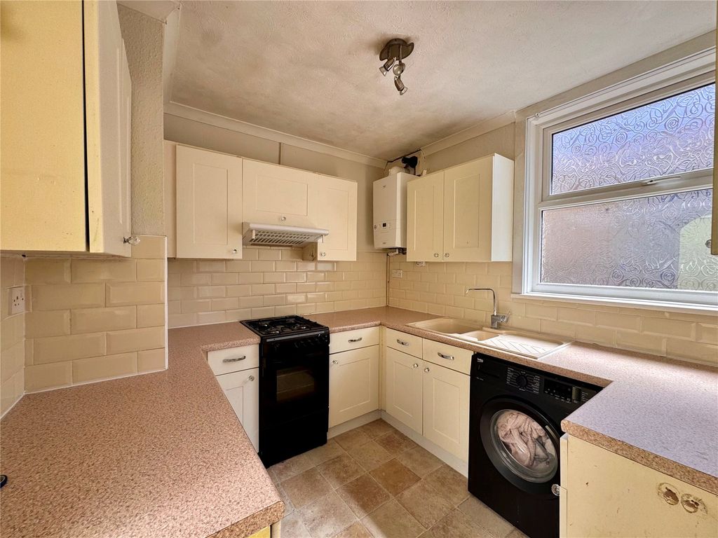 Property photo 2 of 11 Picture No. 23