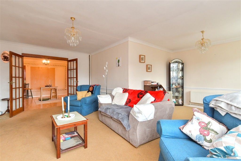 Property photo 2 of 13 Lounge/ Diner