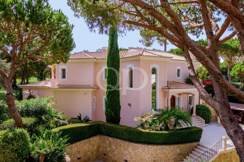 Property photo 2 of 60